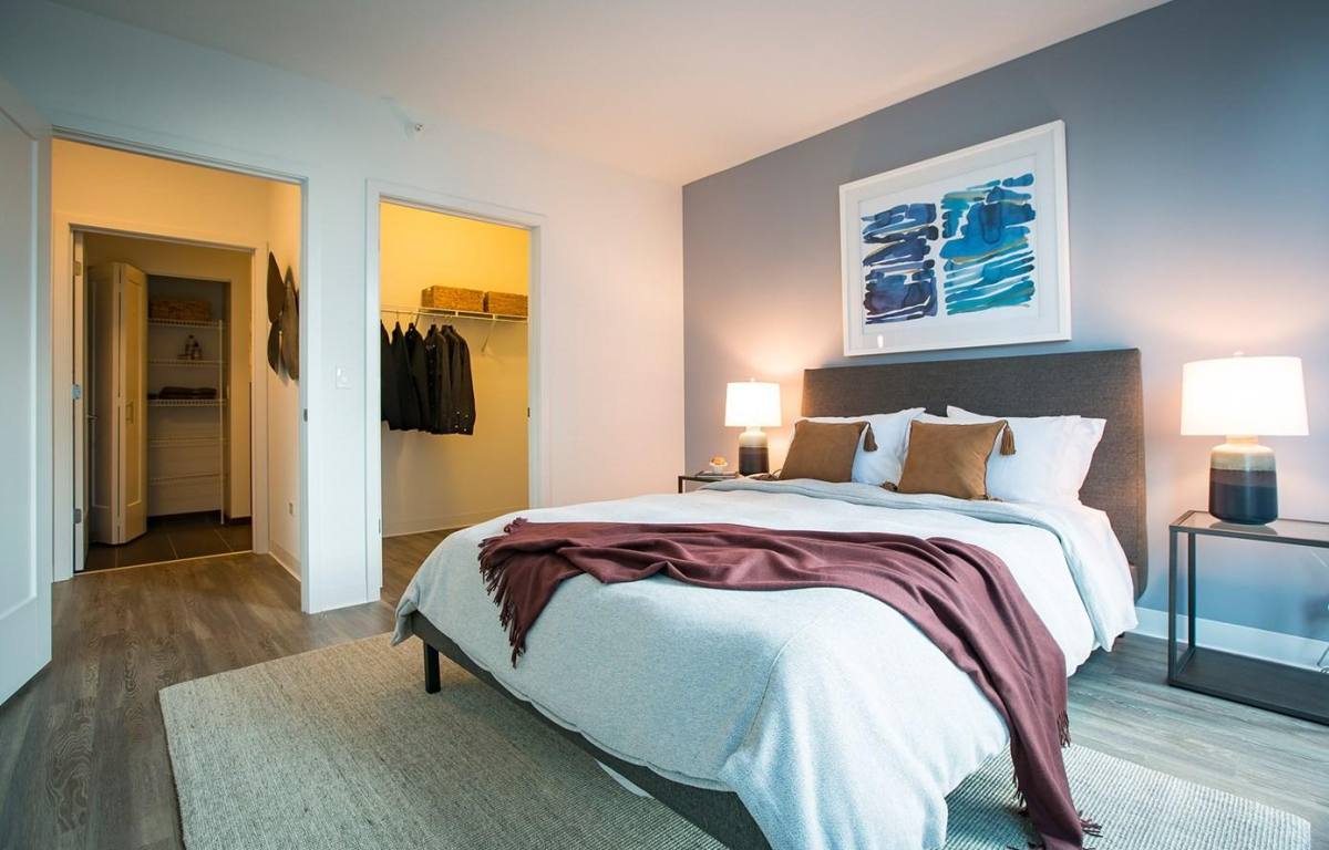 Apartment for rent at 637 N Wells St, Chicago, IL 60654