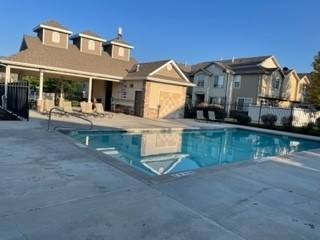 Townhouse for rent at 977 Chelsea Lane, North Salt Lake, UT 84054