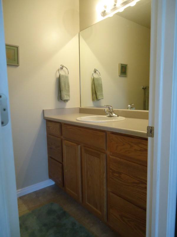 Townhouse for rent at 977 Chelsea Lane, North Salt Lake, UT 84054