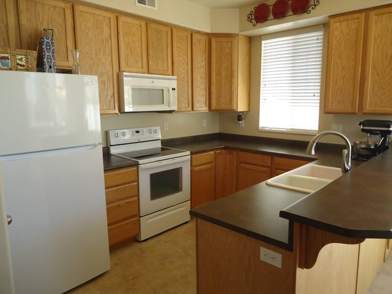 Townhouse for rent at 977 Chelsea Lane, North Salt Lake, UT 84054