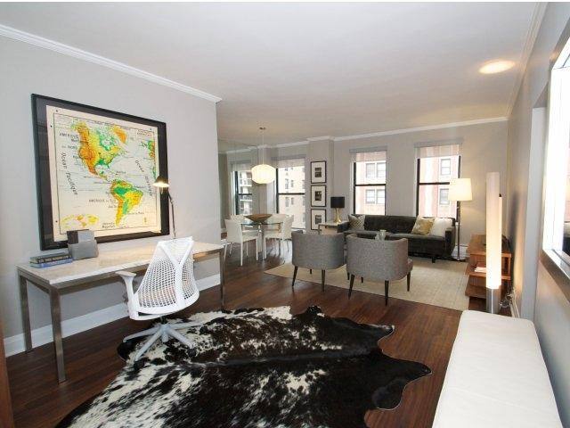 Apartment for rent at 200 E Chestnut St, Chicago, IL 60611