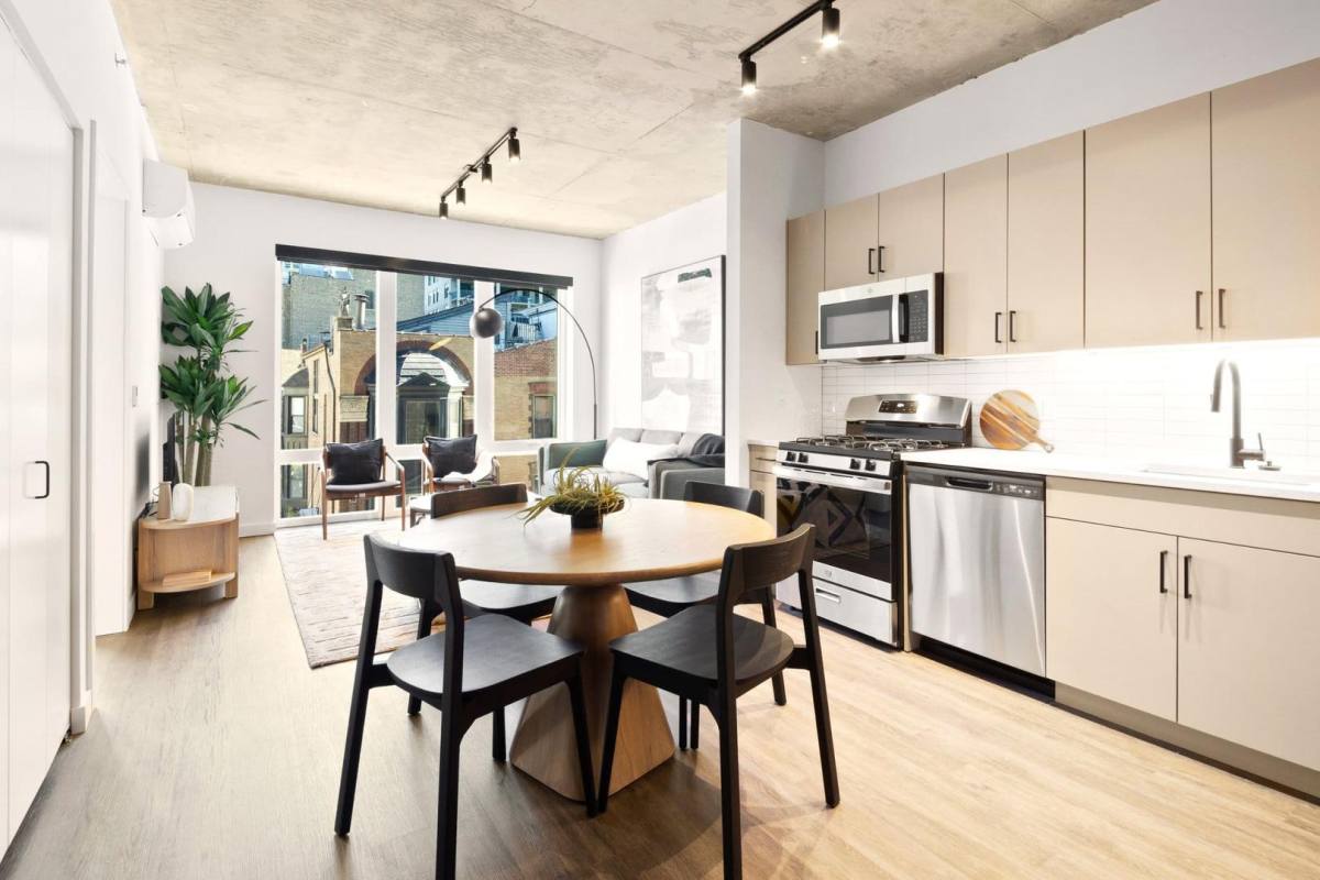 Apartment for rent at 751 N Hudson Ave, Chicago, IL 60654