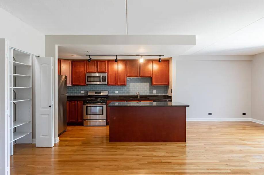 Apartment for rent at The XXI, 21 Kristin Dr, Schaumburg, IL 60195
