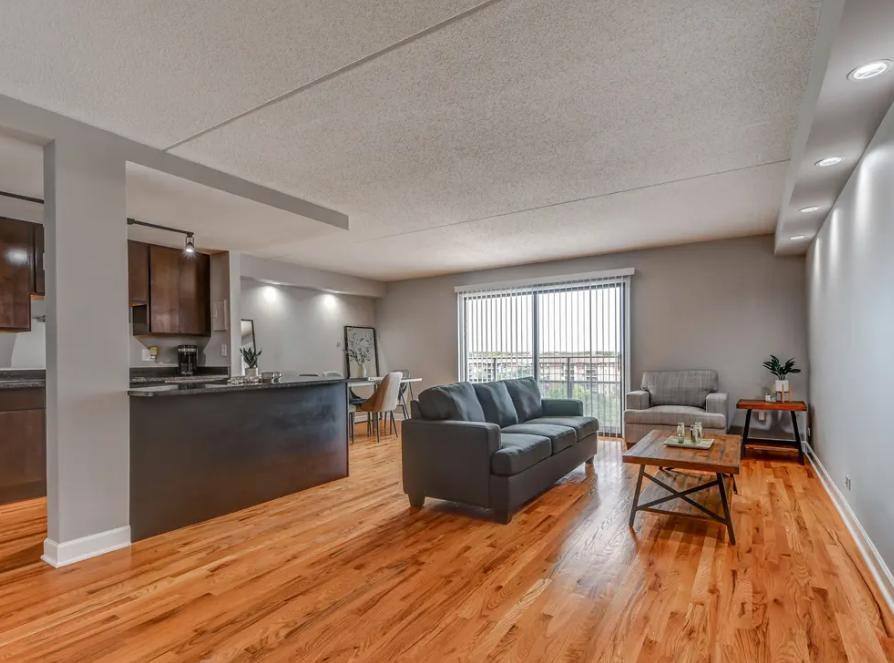 Apartment for rent at The XXI, 21 Kristin Dr, Schaumburg, IL 60195