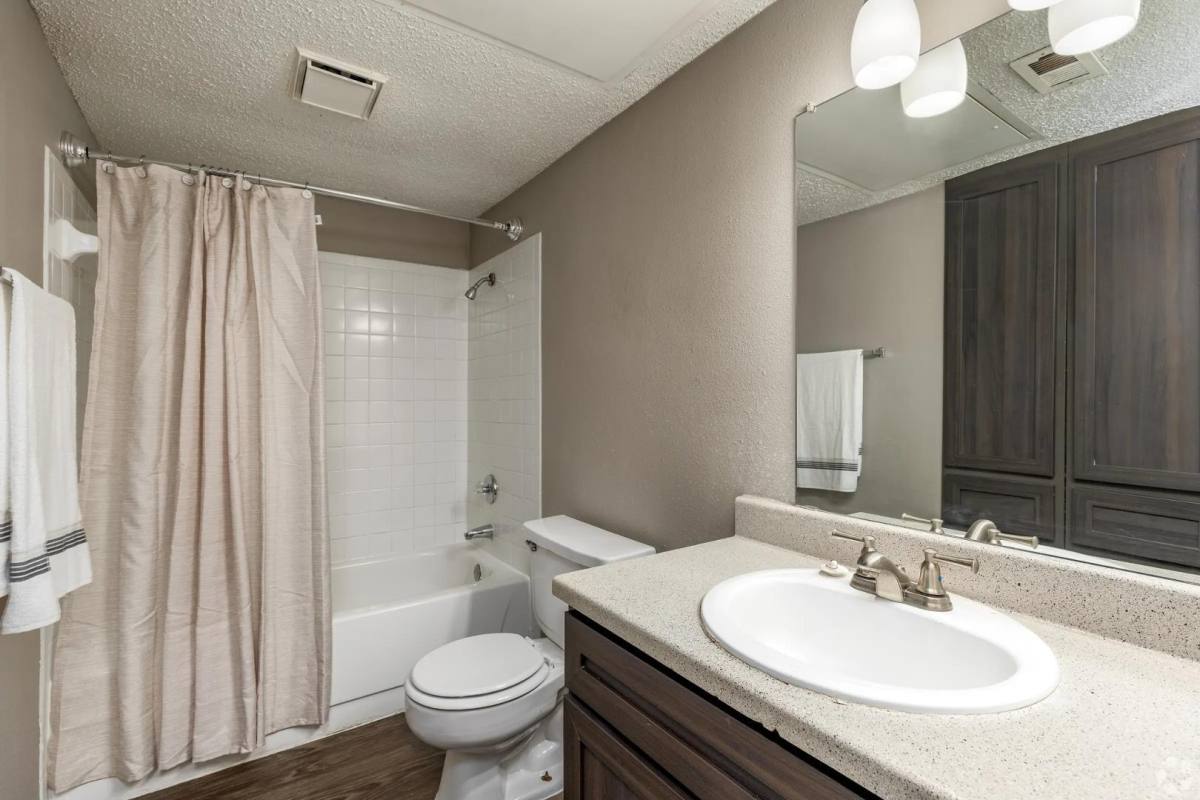 Apartment for rent at Bridgeport, 5440 N Jim Miller Rd, Dallas, TX 75227