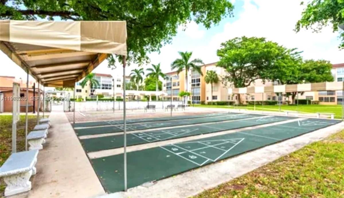 Condo for rent at 2841 Somerset Dr, Fort Lauderdale, FL 33311