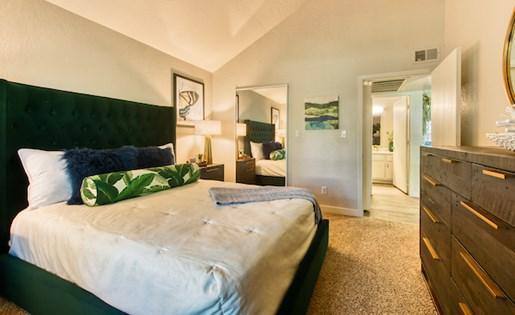 Apartment for rent at Crestone at Shadow Mountain, 3033 E Thunderbird Rd, Phoenix, AZ 85032