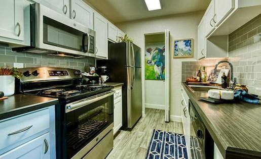 Apartment for rent at Crestone at Shadow Mountain, 3033 E Thunderbird Rd, Phoenix, AZ 85032