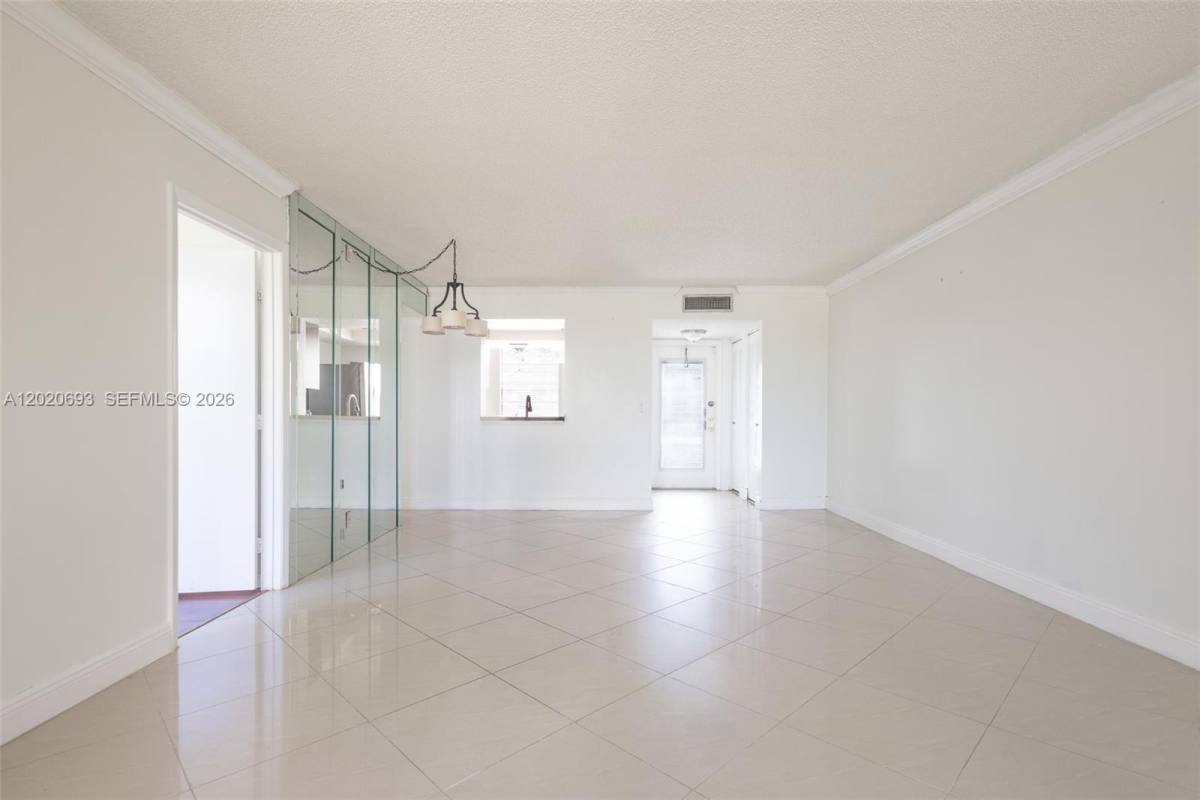 Condo for rent at 206 NW 18th St, Pompano Beach, FL 33063