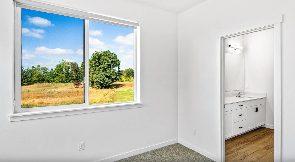 Apartment for rent at 1367 Umpqua Ave, Eugene, OR 97408