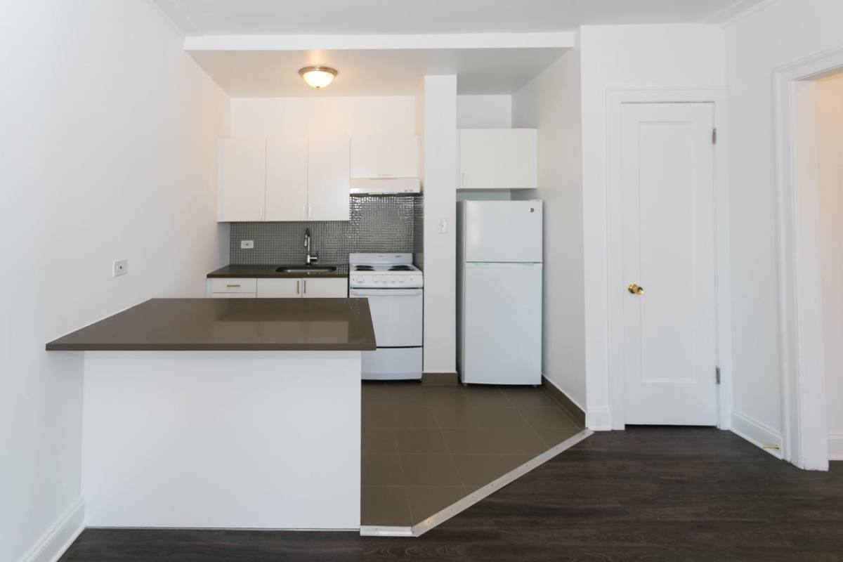 Apartment for rent at 5242 S Hyde Park Blvd, Chicago, IL 60615