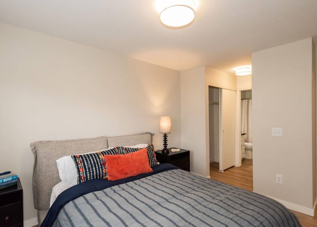 Apartment for rent at 2700 W Powell Blvd, Gresham, OR 97030