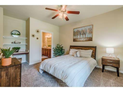 Apartment for rent at Hunter's Cove, 1250 W Highway 287 Bypass, Waxahachie, TX 75165
