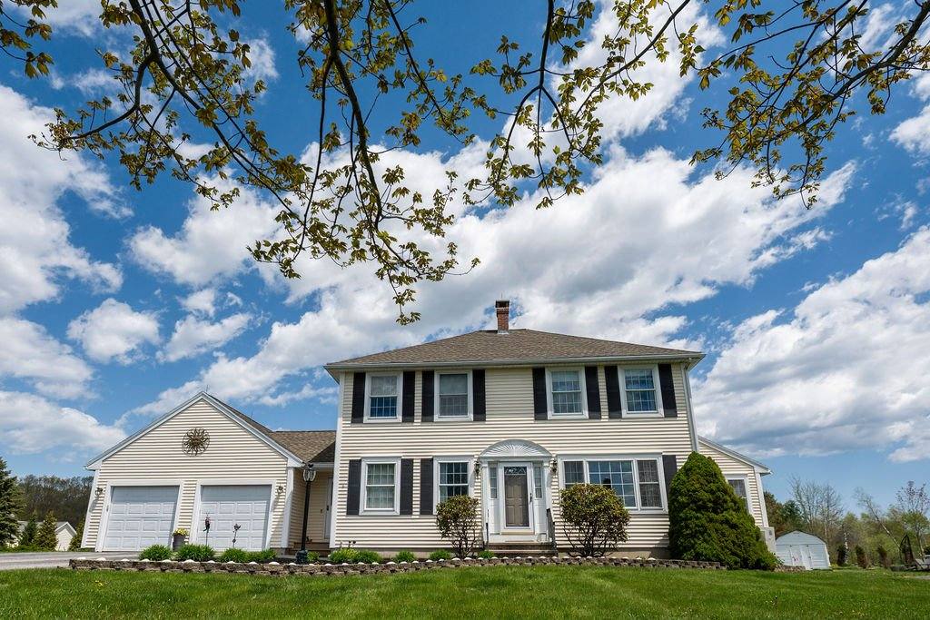 House for rent at 12 Serenity Dr, Scarborough, ME 04074