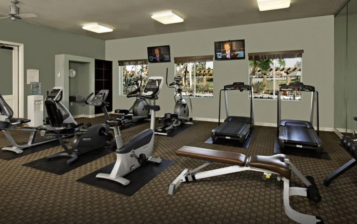 Apartment for rent at Rancho Monterey Apartment Homes, 100 Robinson Dr, Tustin, CA 92782