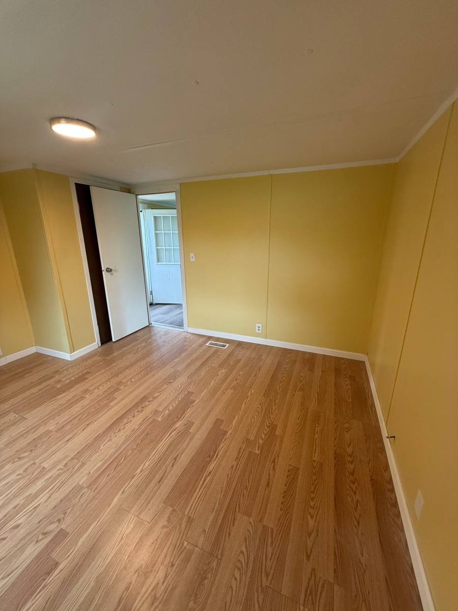 House for rent at 2020 W Barr Rd, Chocowinity, NC 27817