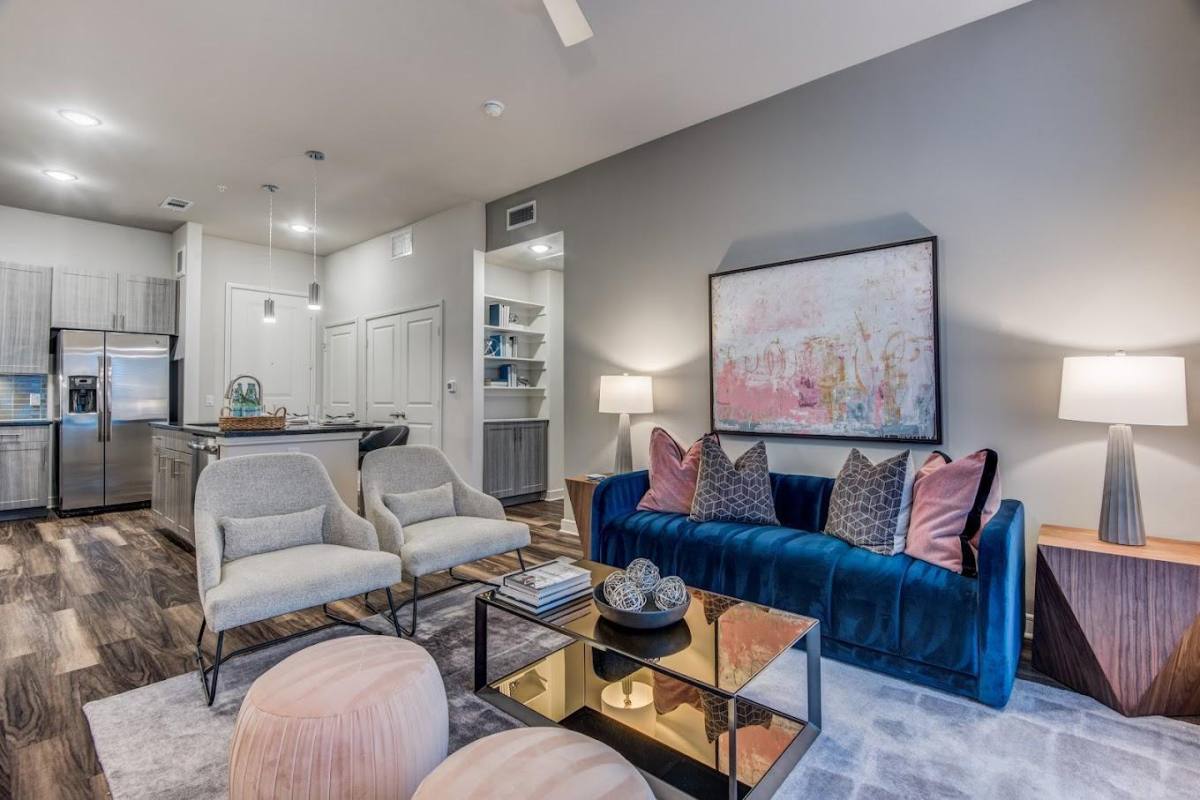 Apartment for rent at 13505 Inwood Rd, Dallas, TX 75244