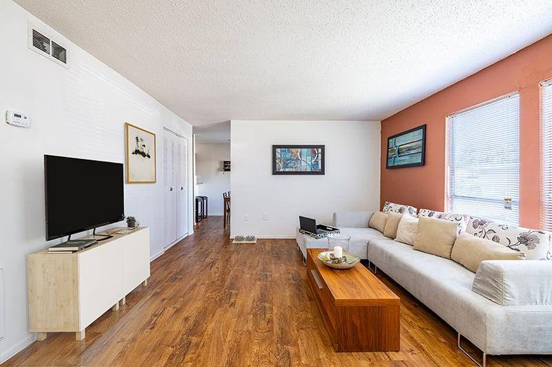 Apartment for rent at Riverside Palms Apartment Homes, 5008 Sierra Place, Tampa, FL 33617