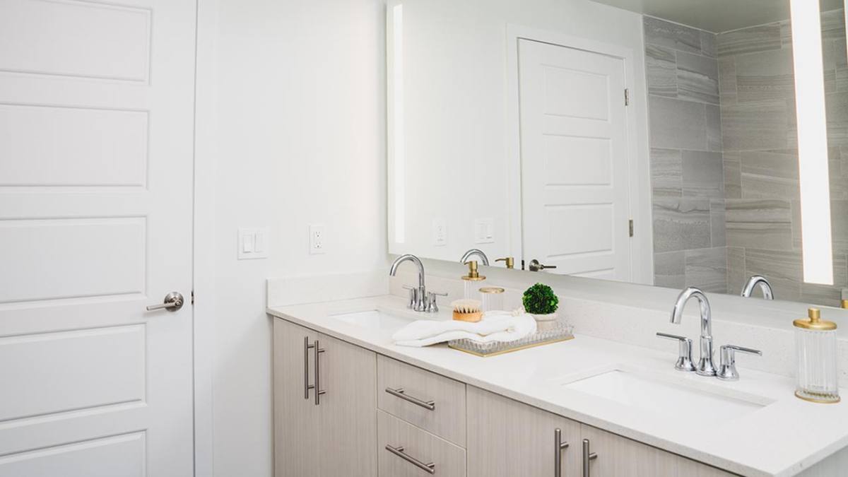 Apartment for rent at 455 NE 24th St, Miami, FL 33137