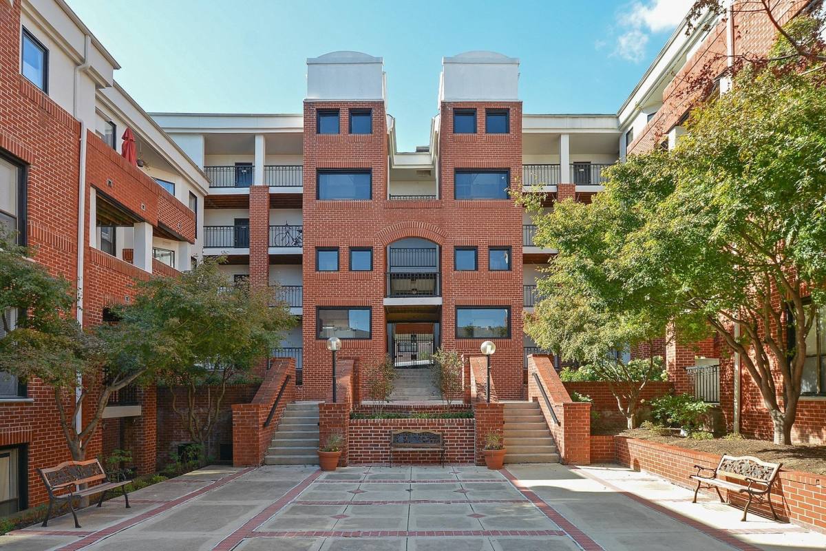 Apartment for rent at Waterloo Place, 690 N Calvert St, Baltimore, MD 21202
