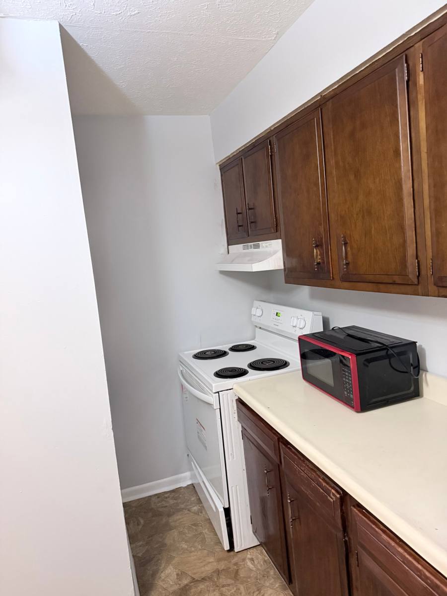 Apartment for rent at 3204 Fordhaven Rd #3, Louisville, KY 40214