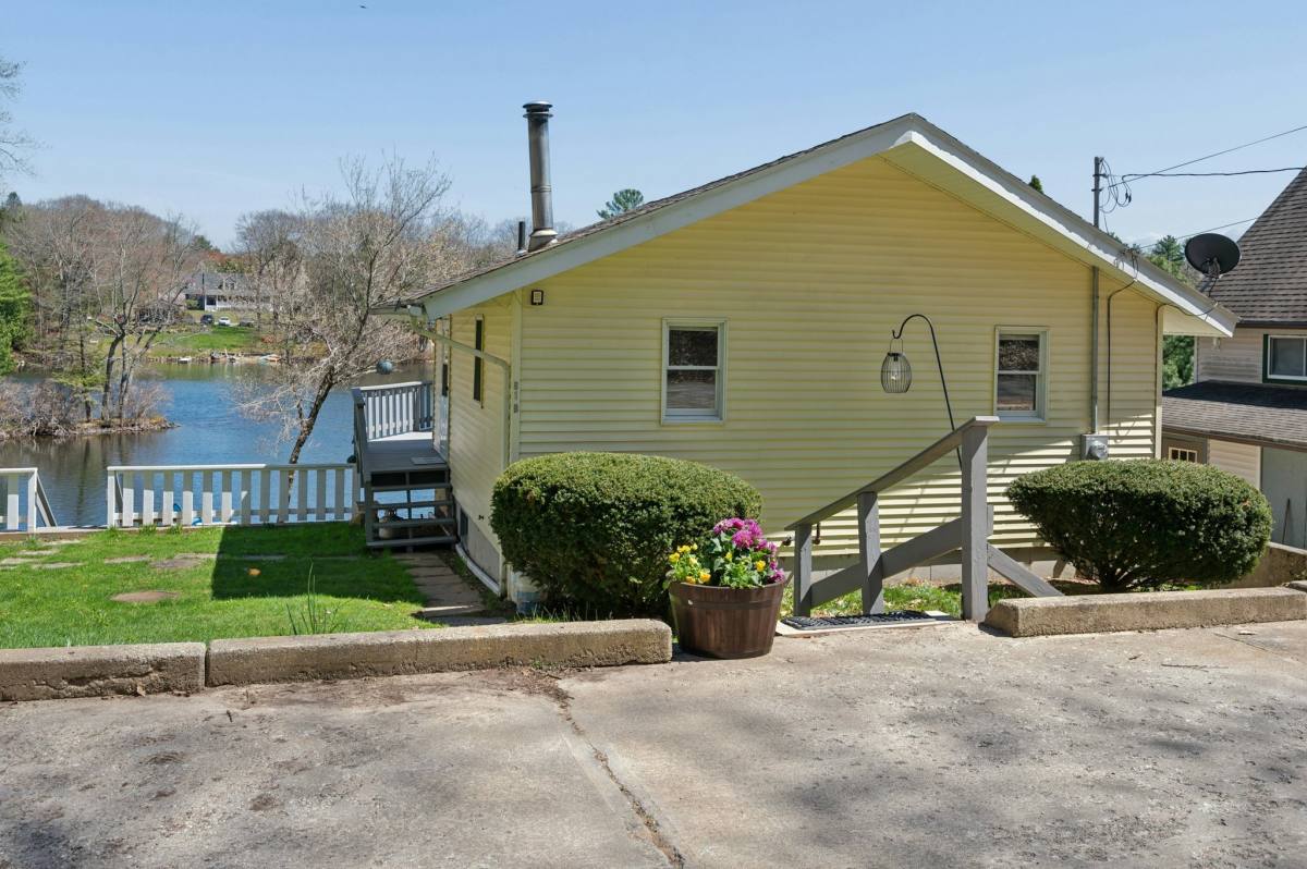 House for rent at 81A Jolicoeur Ave #B, Spencer, MA 01562