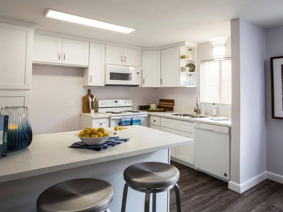 Apartment for rent at Ocean Breeze, 6401 Warner Ave, Huntington Beach, CA 92647