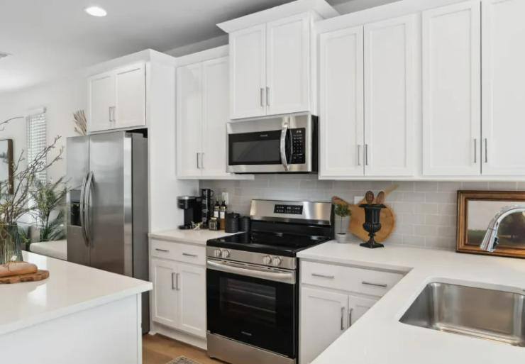 Apartment for rent at 6134 Wilora Lake Rd, Charlotte, NC 28212