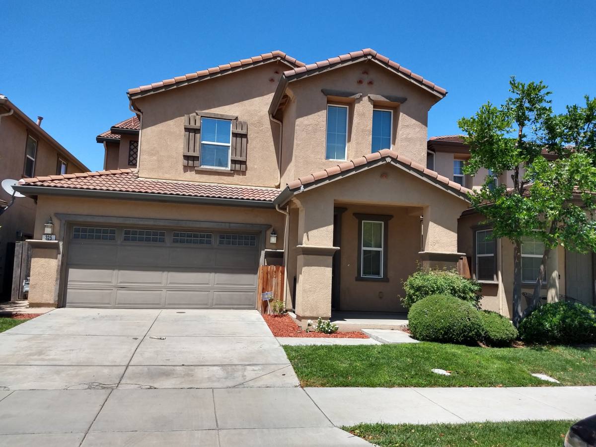 House for rent at 325 American Farms Ave, Lathrop, CA 95330