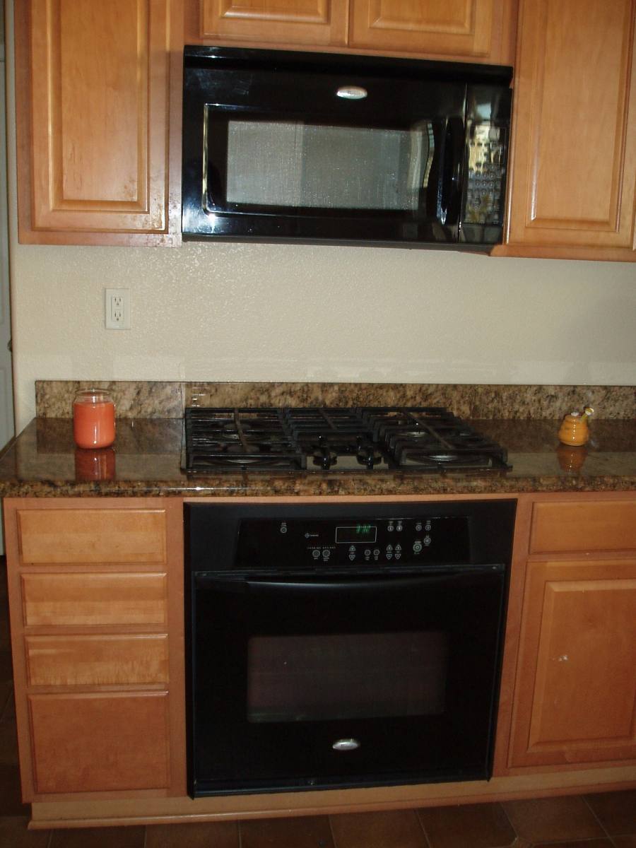 House for rent at 325 American Farms Ave, Lathrop, CA 95330