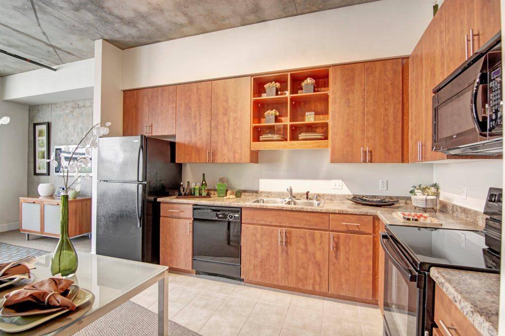 Apartment for rent at Skyline Lofts, 600 N 4th St, Phoenix, AZ 85004