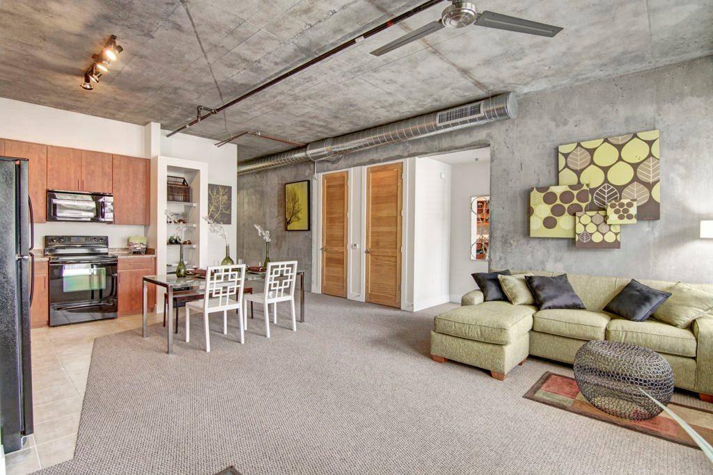 Apartment for rent at Skyline Lofts, 600 N 4th St, Phoenix, AZ 85004