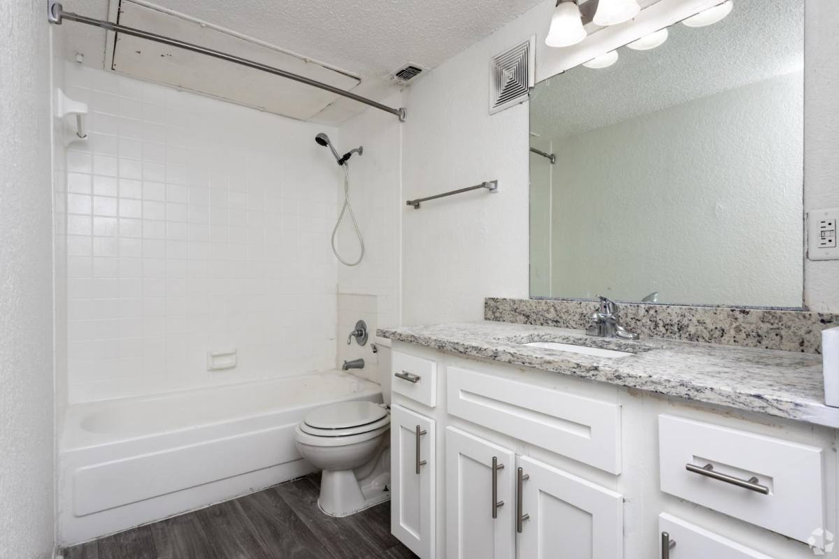 Apartment for rent at Slate Apartment Homes, 4720 Wellesley Ave, Fort Worth, TX 76107