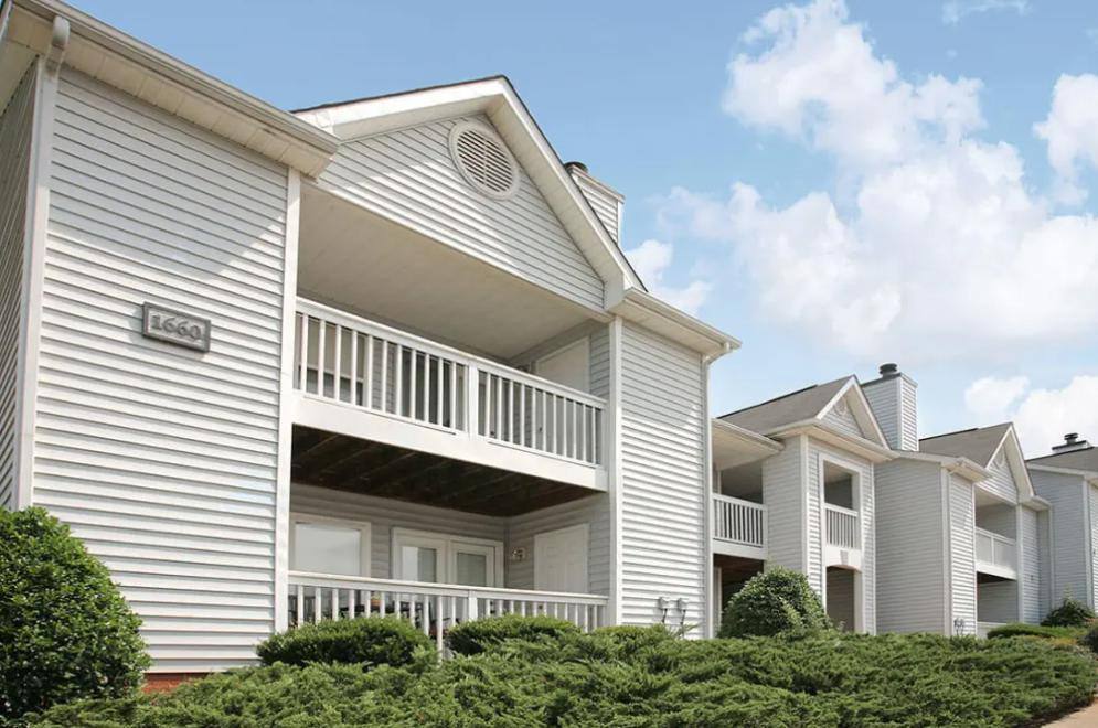 Apartment for rent at Brentwood Chase, 1654 Lowell Bethesda Rd, Gastonia, NC 28056