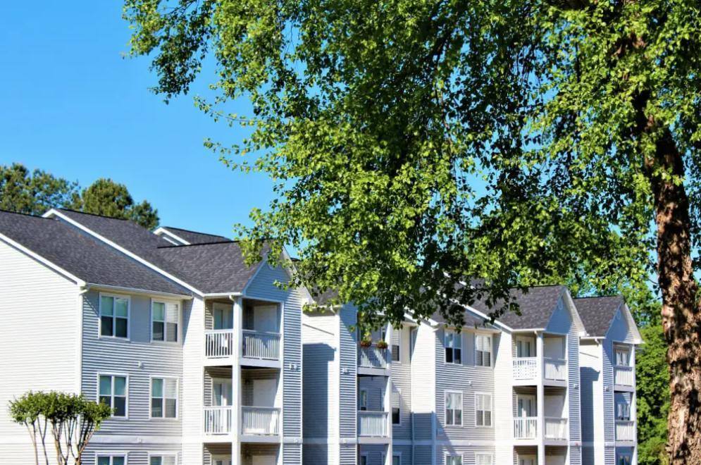 Apartment for rent at Brentwood Chase, 1654 Lowell Bethesda Rd, Gastonia, NC 28056