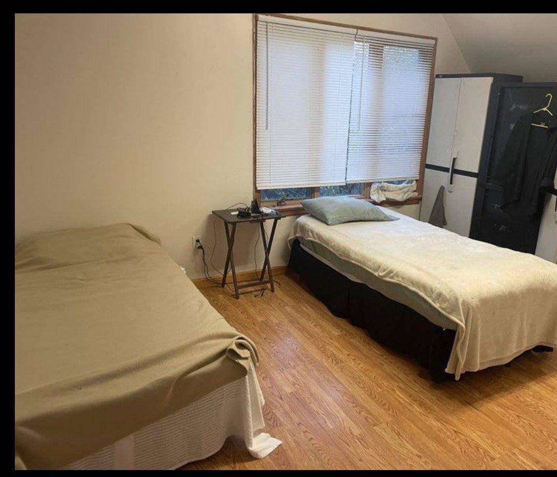 House for rent at 2429 Sunrise Highway, Islip, NY 11751