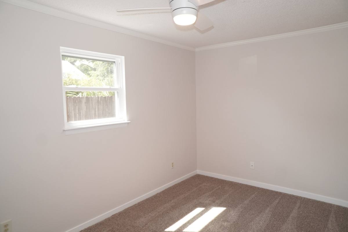 House for rent at 1133 Oakcrest Dr, Charleston, SC 29412