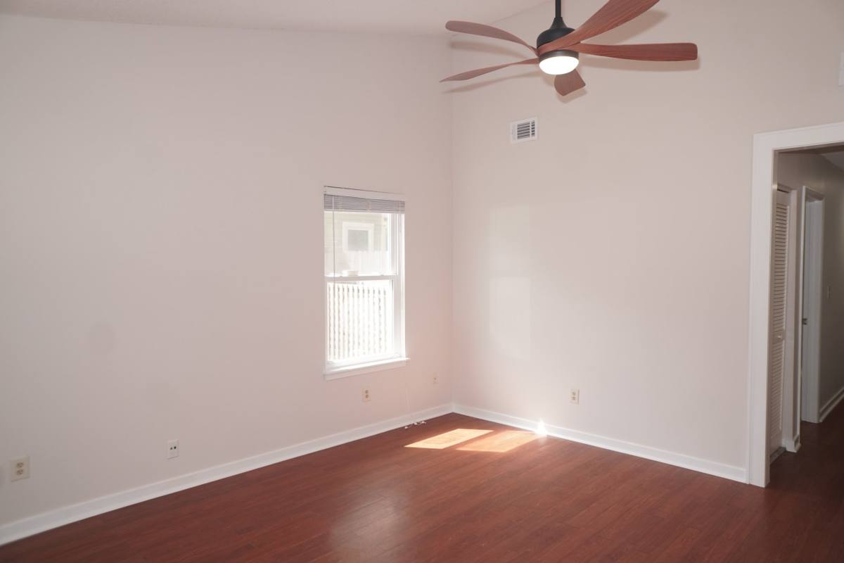 House for rent at 1133 Oakcrest Dr, Charleston, SC 29412