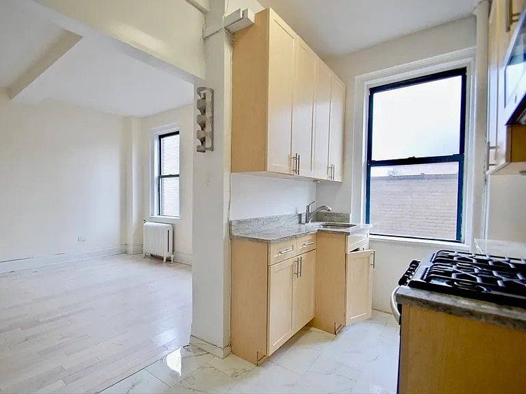 Apartment for rent at 639 W 173rd St #4B, New York, NY 10032