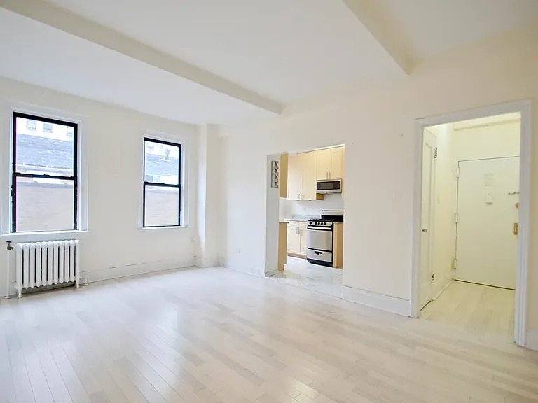 Apartment for rent at 639 W 173rd St #4B, New York, NY 10032
