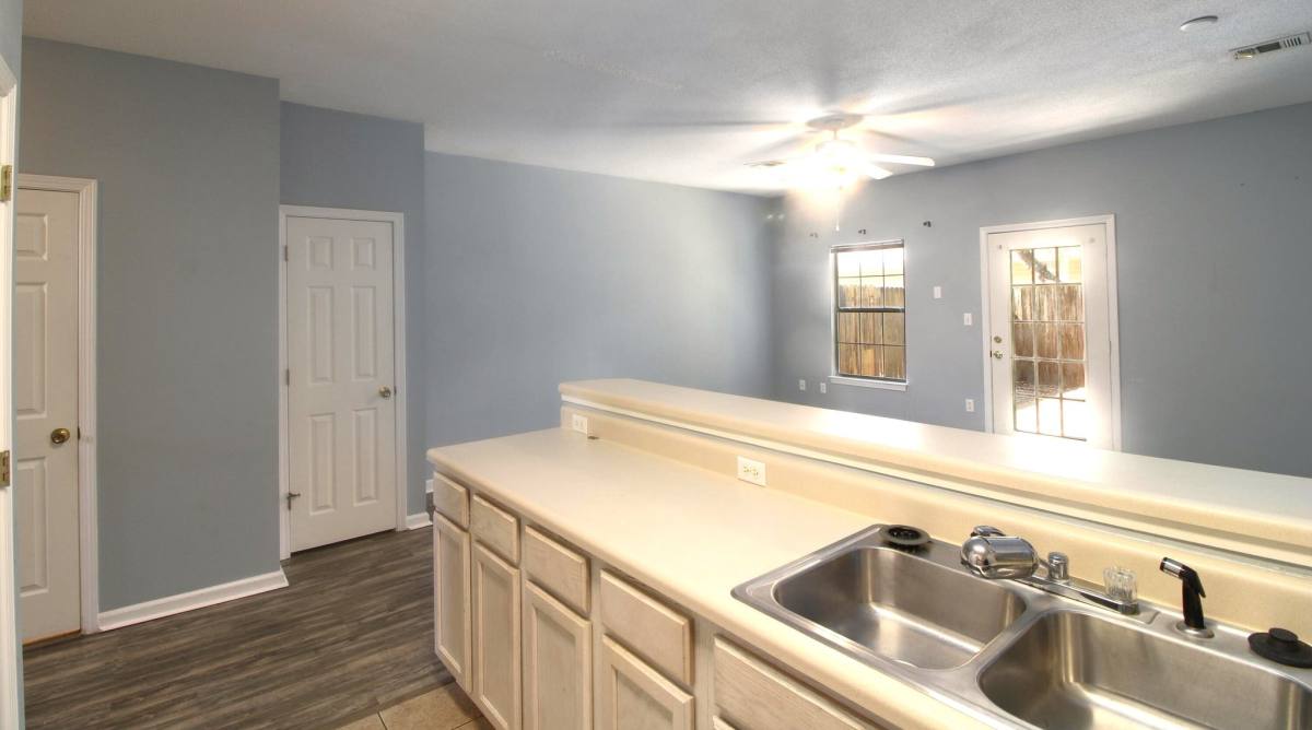 Townhouse for rent at 211 3rd St #J, Fort Walton Beach, FL 32548