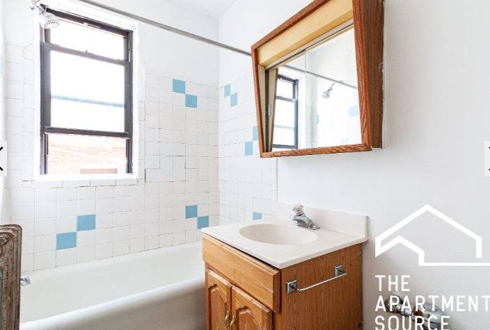 Apartment for rent at 711 W Belmont Ave #3, Chicago, IL 60657