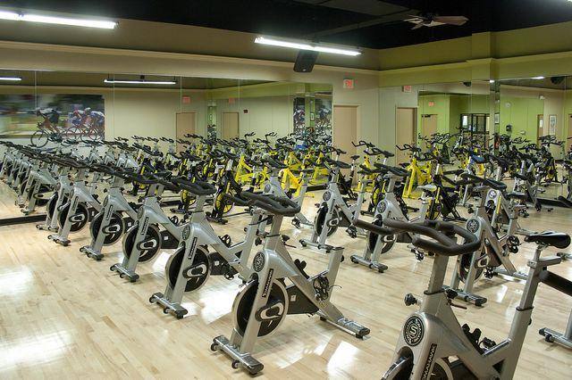 Apartment for rent at 15690 Bull Run Rd, Hialeah, FL 33014