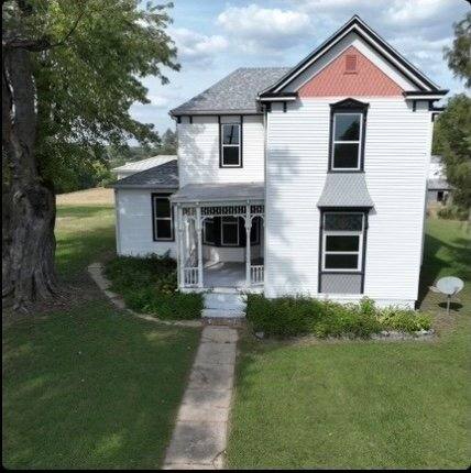 House for rent at 735 Randolph St, Glasgow, MO 65254