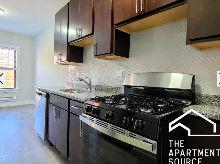 Apartment for rent at 624 W Cornelia Ave #N2, Chicago, IL 60657