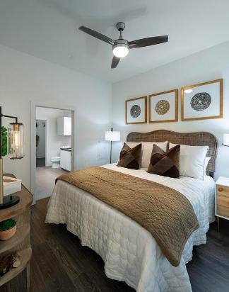 Apartment for rent at 6711 S Sepulveda Blvd, Los Angeles, CA 90045