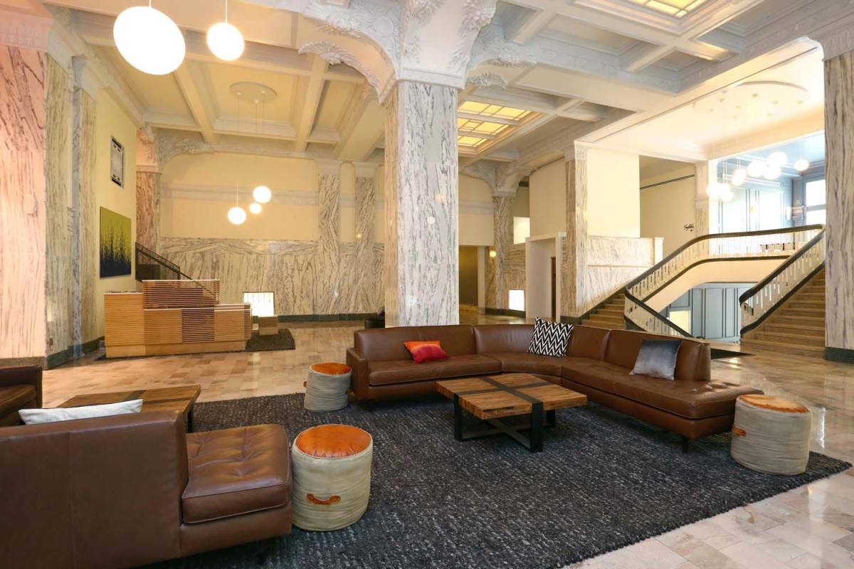 Apartment for rent at 5307 S Hyde Park Blvd, Chicago, IL 60615