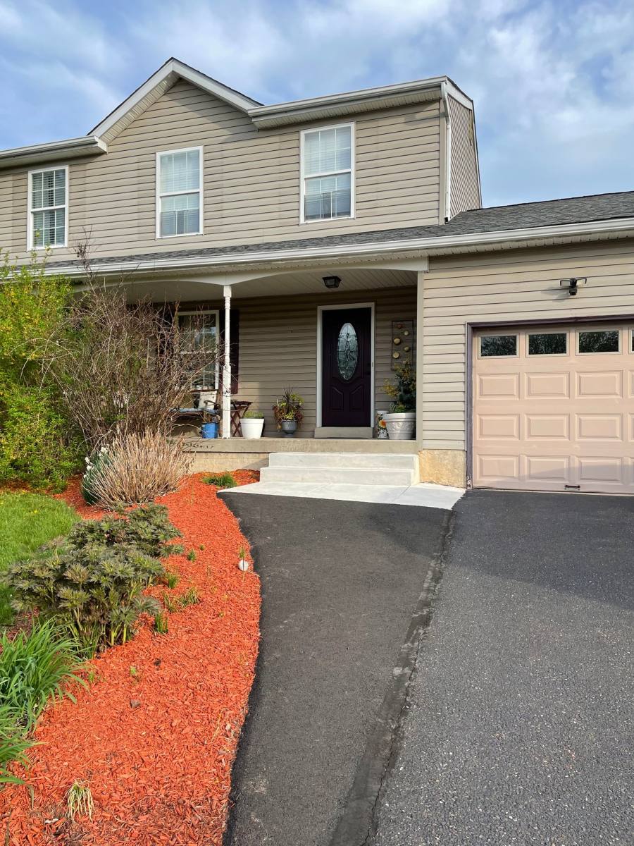 House for rent at 44 Lynwood Dr, Chalfont, PA 18914