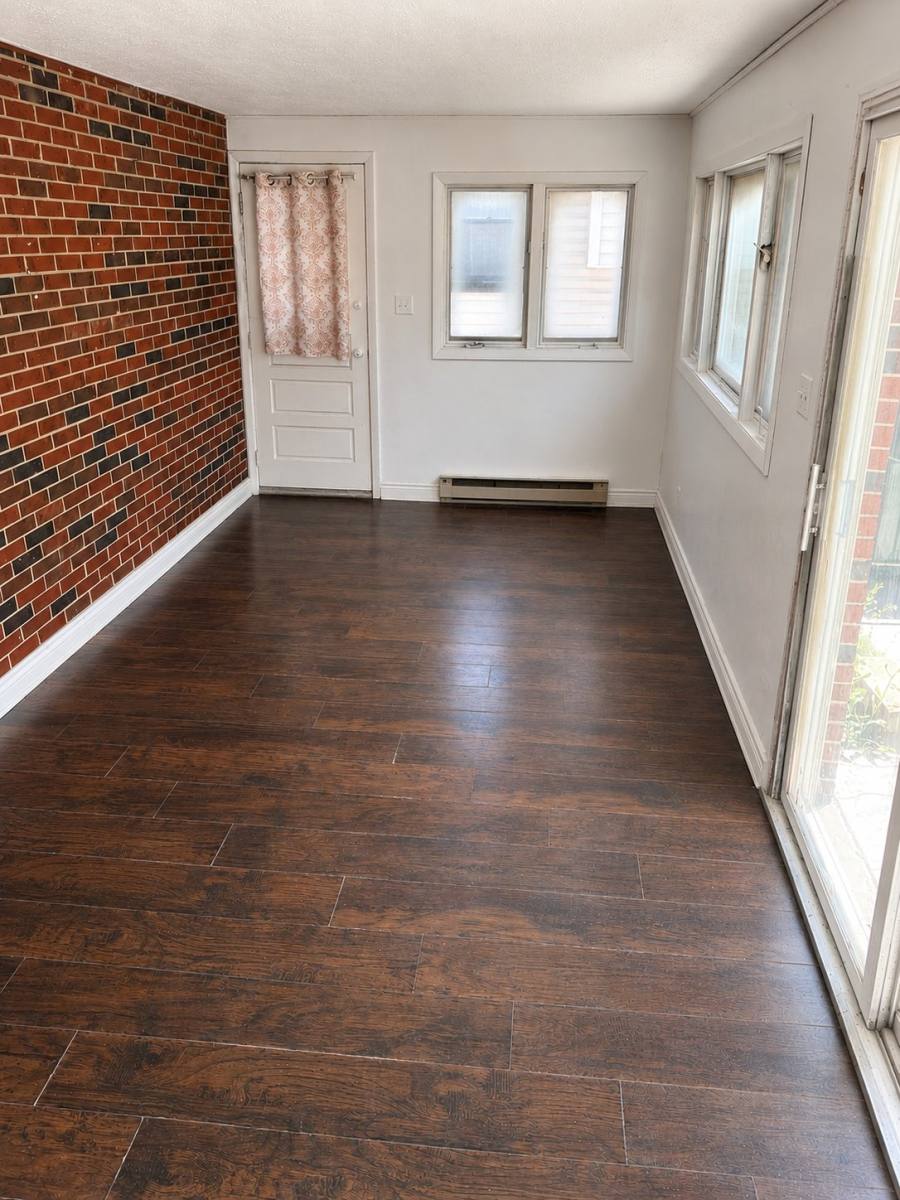 House for rent at 2156 E Old Hicks Rd, Palatine, IL 60074