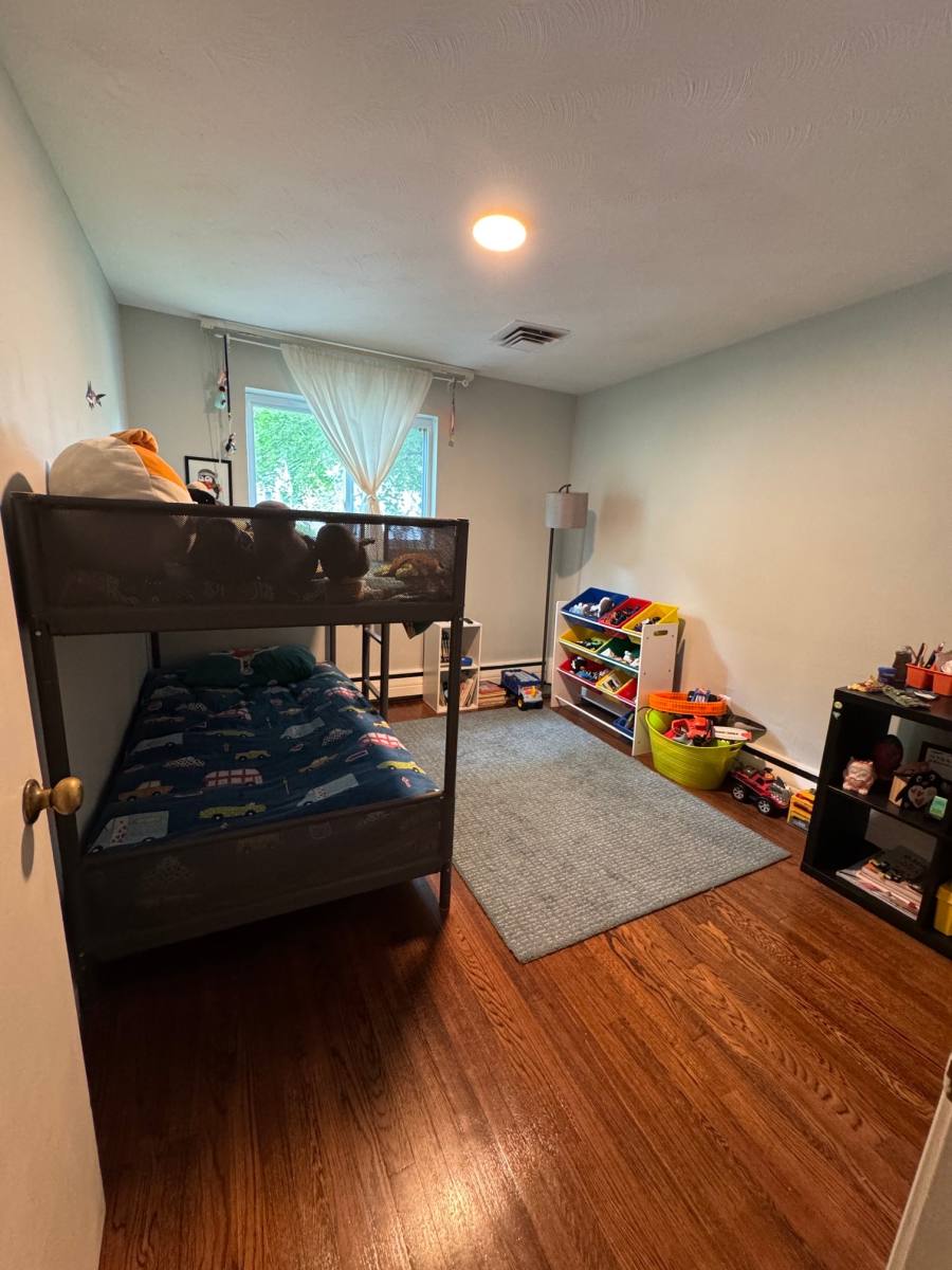 House for rent at 10 Oriole Rd, Wellesley Hills, MA 02481